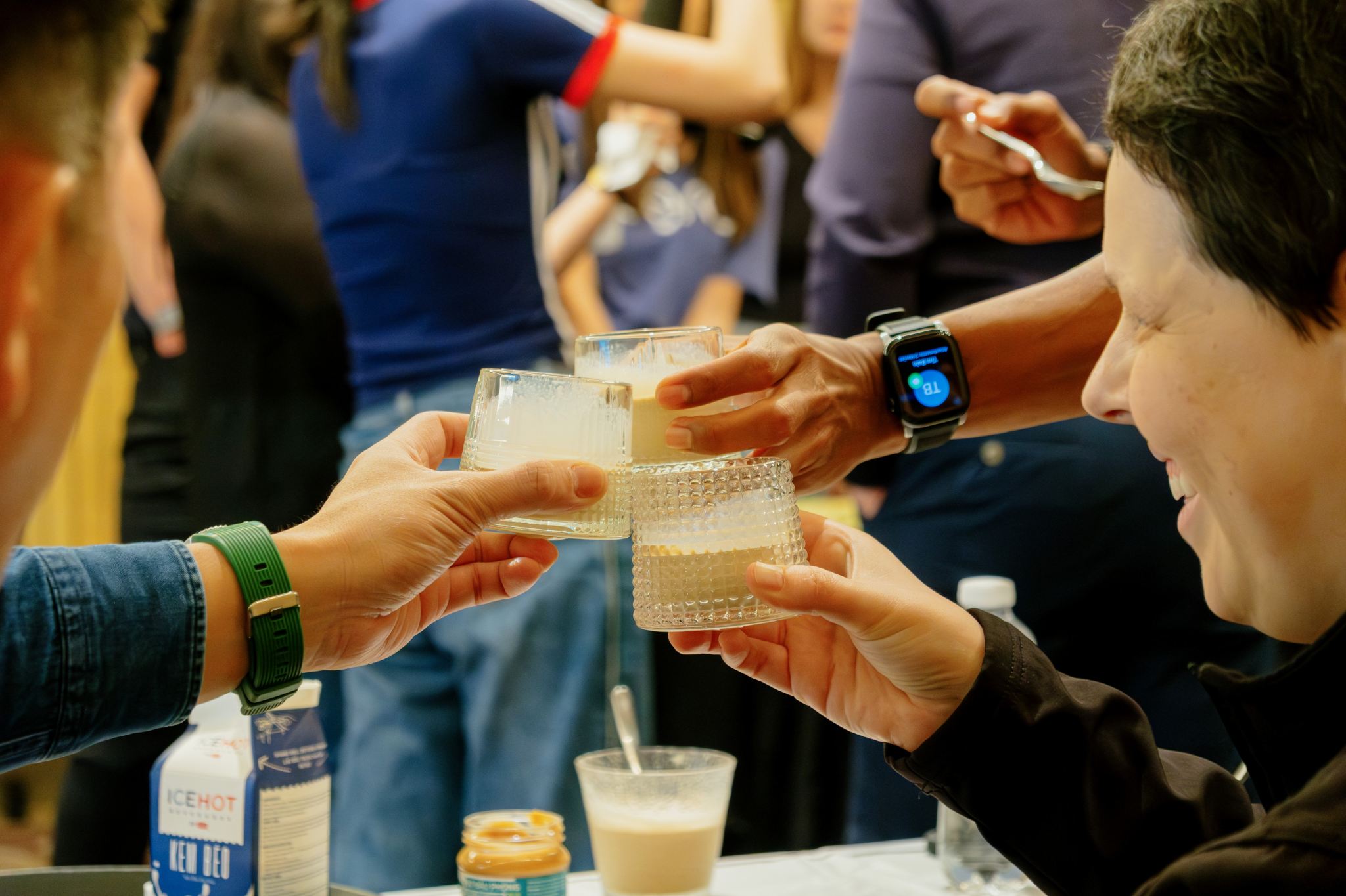 Taller de café de Hanói: prepara 6 cafés vietnamitas de autor, recogida gratuita y vino ilimitado