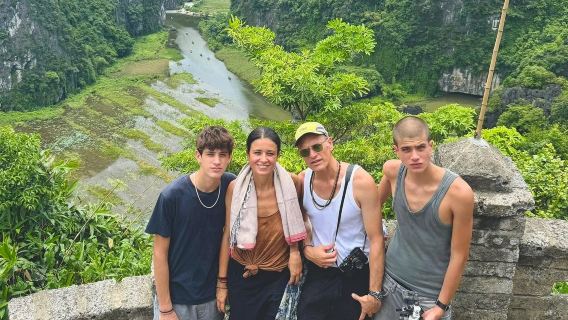 하노이 출발: 호아루, 트랑안 및 무아 동굴 프라이빗 투어