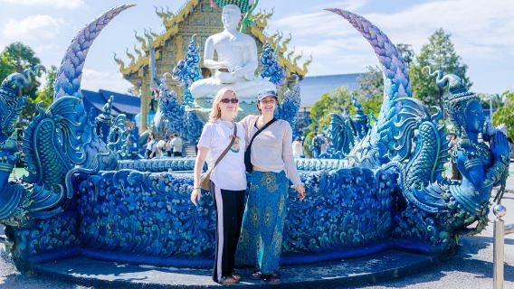 Tagesausflug zu den Tempeln von Chiang Rai und dem Goldenen Dreieck ab Chiang Mai