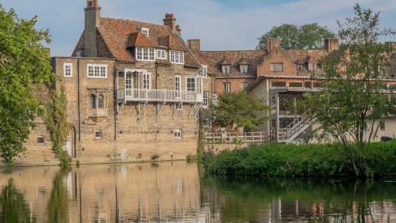 Cambridge University Walking Tour