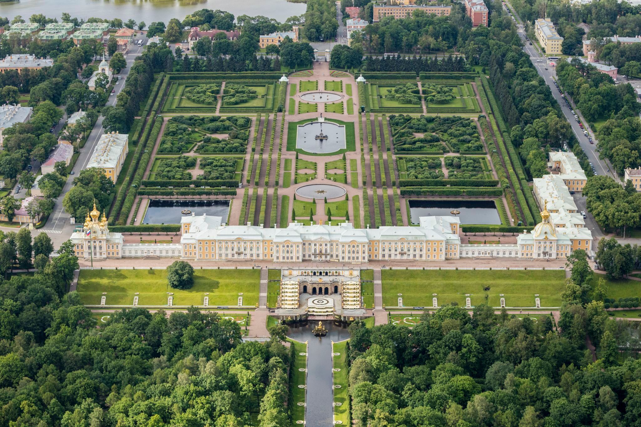 Saint Petersburg Peterhof Palace (Summer Palace) + Winter Palace day tour