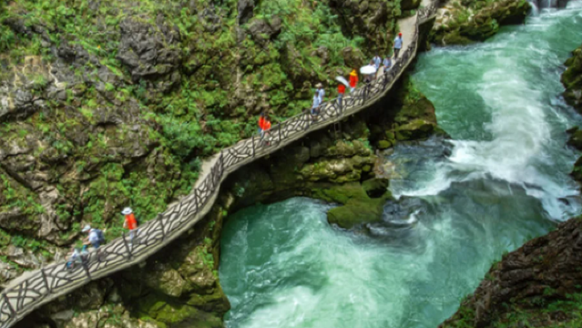 Khởi hành từ Đồng Nhân: Tour riêng một ngày khám phá Đại Hẻm Núi Đồng Nhân – Check-in địa điểm quay phim "Địa Cầu Lang Thang"