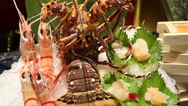 Daiye Japanese Cuisine · All-You-Can-Eat Live Lobster Buffet | The Ultimate Japanese Food Experience [Live Lobster Cooked to Order + Premium Unlimited Sashimi + 100+ Ingredients to Choose Freely]