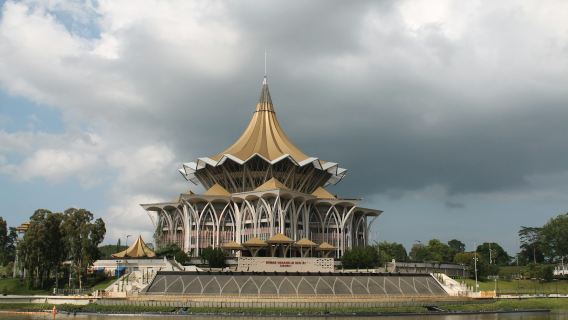 Kuching Highlights Audio Tour: Heritage and Riverfront Wonders