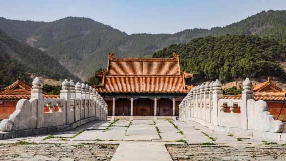 Pekín ida y vuelta: excursión de un día en tour privado por las Tumbas Qing del Este de Tangshan, Hebei~Tumba Jingling~Tumba Yuling