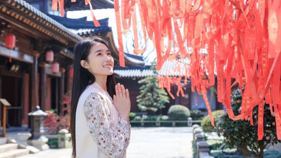 杭州靈隱寺+靈隱飛來峰人員導覽【10人內小團2小時導覽 每日3場 含門票廟票 10年以上專業導遊深度講解】