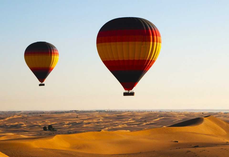 Hot air balloon ride Dubai