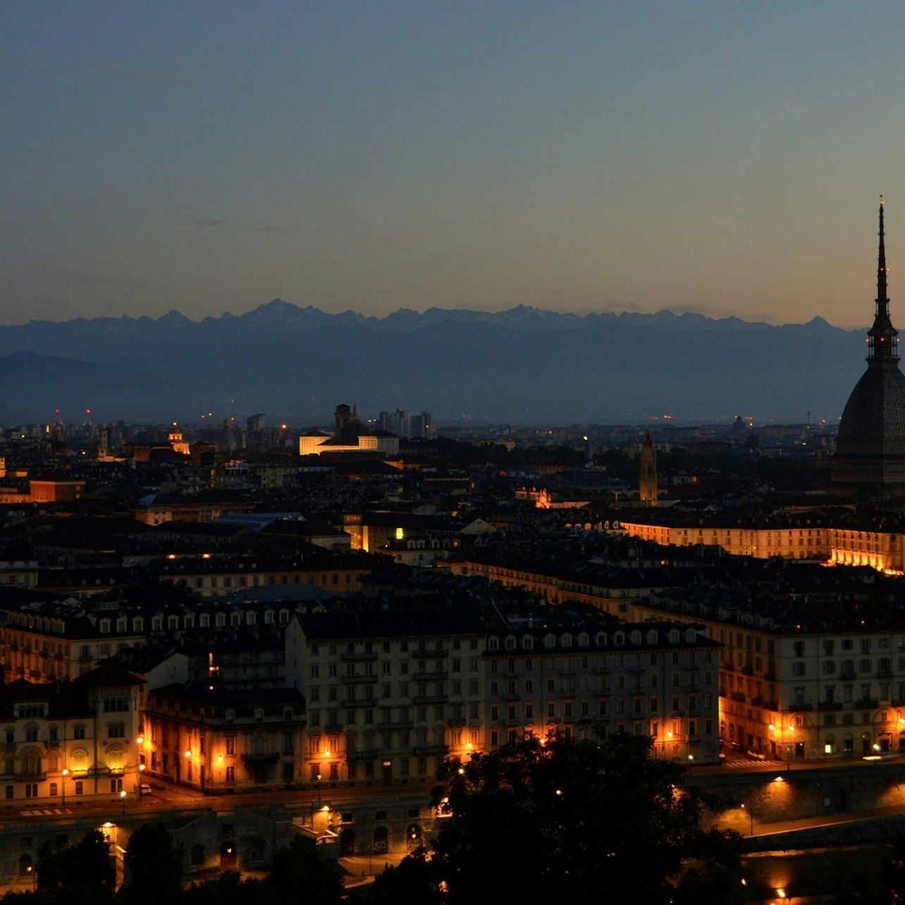 Turin: Guided Evening Walking Tour