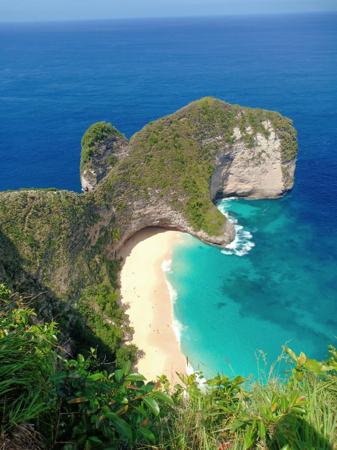 West & East Nusa Penida Private Day Tour with Lunch – Meet at Sanur Harbor
