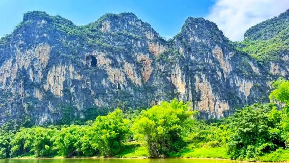 Ningming Huashan Rock Paintings + Chongzuozhuangzu Museum