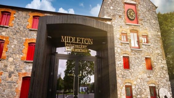 Cork: Jameson Irish Whiskey & Midleton Distillery Experience