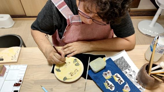 Osaka: Taller privado de pintura cerámica