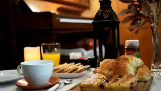 บัวโนสไอเรส: คอนเสิร์ตเปียโน เทียน ไวน์ และอาหารเรียกน้ำย่อยรสเลิศ