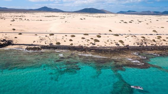 Fuerteventura: Lobos Island Round-Trip Speedboat Ticket