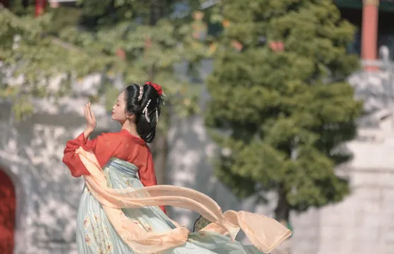 磁縣旅拍【爐峰山壯麗風光約拍、跟拍、航拍、攝影攝像服務 多語言翻譯 本地攝影師】