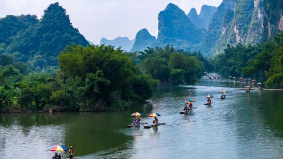 Tur Sehari Arung Jeram Bambu di Sungai Yulong Guilin dan Bersepeda Shilihualang (Tur Grup Tiongkok)