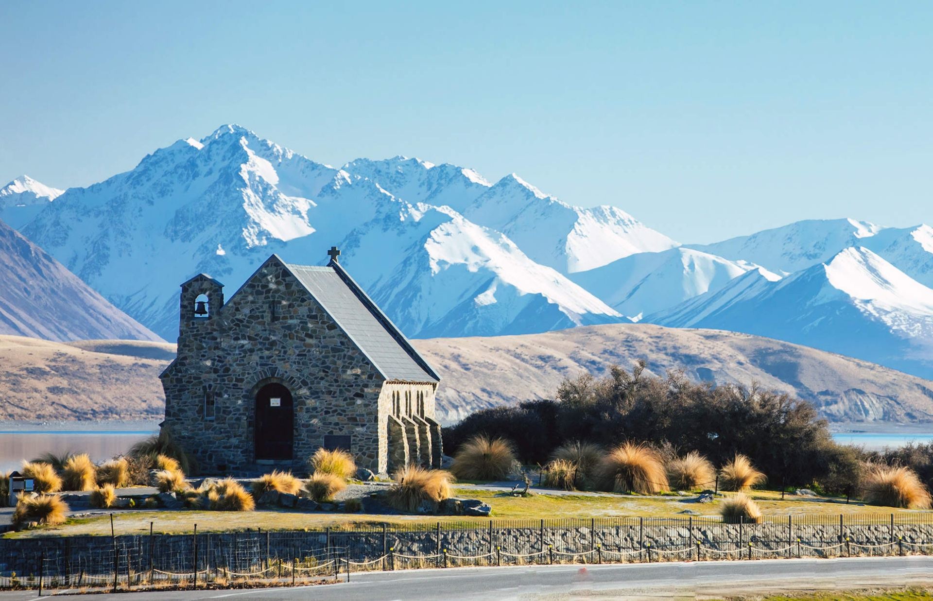 Christchurch + The Church of the Good Shepherd + Lake Tekapo 1-day tour [Christchurch to Mount Cook]