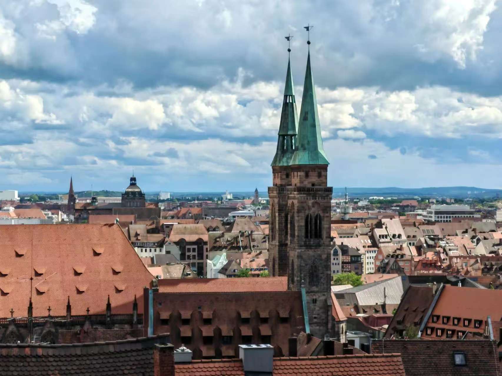 ทัวร์ 1 วัน ปราสาทหลวงนูเรมเบิร์ก + พิพิธภัณฑ์ของเล่นนูเรมเบิร์ก + จัตุรัสหลัก + โบสถ์เซนต์ลอเรนซ์