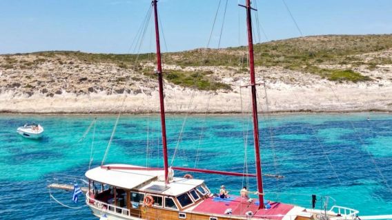 Antiparos, Blaue Lagune & Despotiko: Ganztageskreuzfahrt + Mittagessen + Getränke