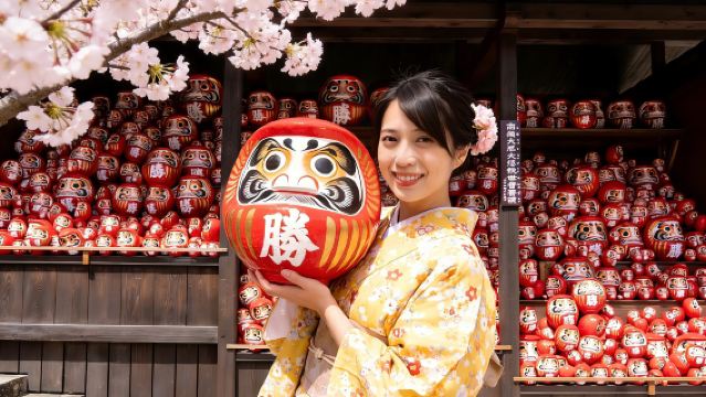 เช็คอินสถานที่ท่องเที่ยวชื่อดังในโอซากะและเกียวโต|ขอพรที่วัดคัตสึโอจิ + ชมวิวสวยๆ ที่อาราชิยาม่าเกียวโต + แสวงบุญที่วัดคินคะคุจิ