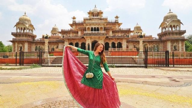 ทัวร์เที่ยวชมสถานที่พร้อมไกด์ในชัยปุระ พร้อมสถานที่ลับๆ และจุดถ่ายรูปสวยๆ