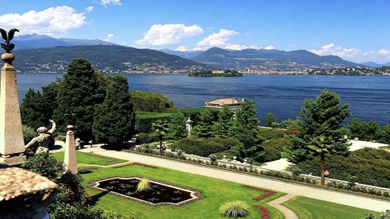 Perjalanan Menyembuhkan dengan Pemandangan Tasik dan Gunung Milan-Stresa-Biara Tebing [Tiket Tidak Termasuk]