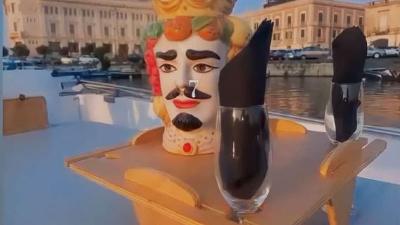 Syracuse:Ortigia Island and Sea Caves Tour - Sunset Aperitif