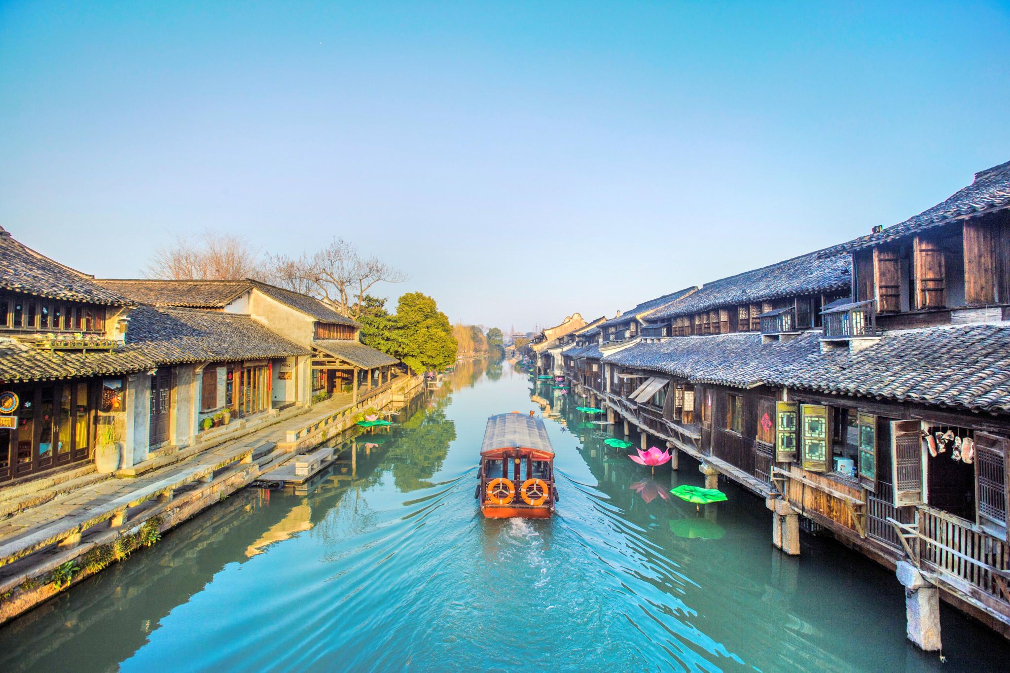 ทัวร์ 1 วันเมืองโบราณอูเจิ้น (บริการรับส่งไปกลับสถานที่ท่องเที่ยว)