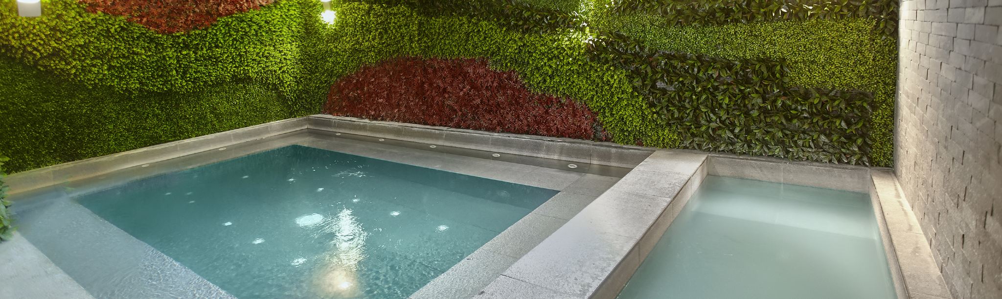 Tratamiento de spa y masajes en aguas termales de estilo japonés