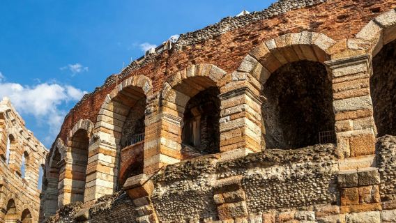 Verona, Lake Garda & Sirmione: Guided Tour from Venice + Boat Cruise