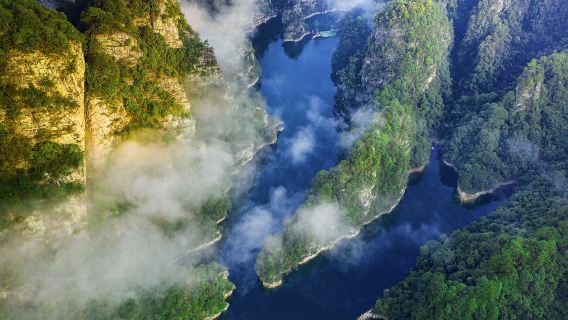Excursion d'une journée au pont de verre du Grand Canyon de Zhangjiajie et au lac Baofeng (groupe chinois)