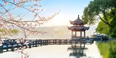 杭州西湖+西湖遊船+雷峯塔+靈隱寺 【杭州出發】