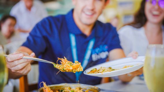 Lisbon: Guided Walking Tour with Seafood Lunch