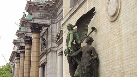 比利時+布魯塞爾王宮+小薩布隆廣場一日遊/行程可調-中文專車