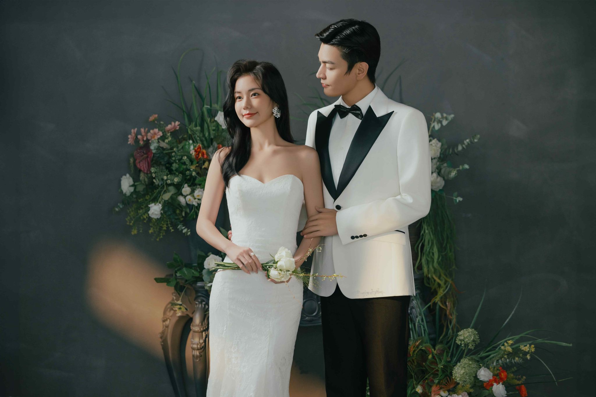 Aohan Banner, Inner Mongolia: Multilingual Local Guides, Private Car Tours, Custom Travel Itineraries, Business Escorts, and Professional Photography Services in Xinzhou Street Sumu