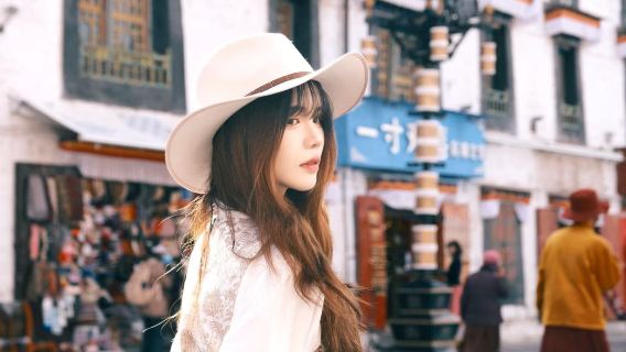 拉薩旅拍【全新旅拍個人寫真網紅打卡必拍點攝影師陪拍咖啡館甜茶館主題等】