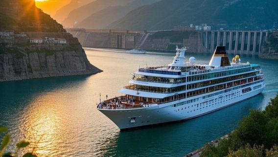 Yangtze River Cruise in Yichang (Yichang-Chongqing + 5-star cruise through the Three Gorges + guide commentary)