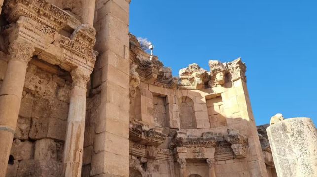【中東龐貝】安曼城堡山+彩虹街+傑拉什羅馬古城遺址包車一日遊