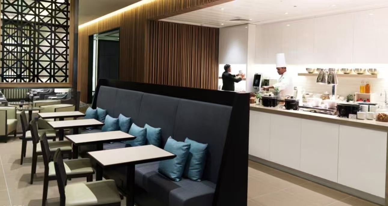 Servizio Lounge VIP all'aeroporto di Londra Heathrow (fornito da Plaza Premium Lounge) [3 ore e 6 ore di soggiorno in lounge] - Lounge VIP Terminal 4, Terminal 2, Terminal 5