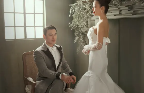 玉山Trip Moments【一對一約拍跟拍婚拍街拍抓拍航拍攝影攝像/多語言翻譯】