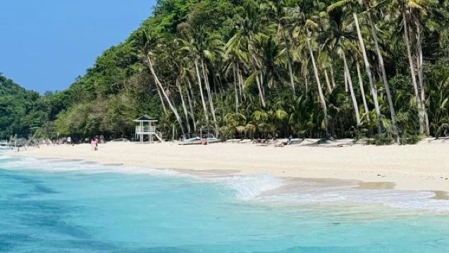 Boracay Island Sea Fishing Experience | Private 1-8 Person Crab Boat Charter + Fishing Rods + Bait