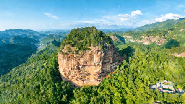 Lawatan Sehari ke Gua Batu Maiji Tianshui + Tebing Xianren [Penerangan Berpandu Berkualiti, Kumpulan Kecil, Masa Fleksibel]
