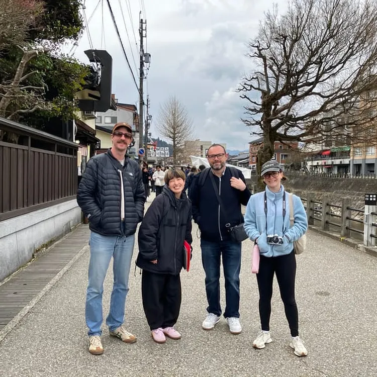 大阪手渡し】美品】Donald Takayama/PU/9'4お洒落な初心者必見 Takayama: Old Town Walking Tour with Local Guide & Cozy Café