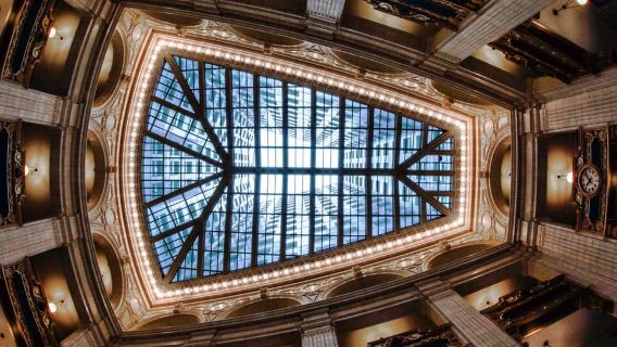 Explore Downtown Detroit Walking Tour: Architecture+History