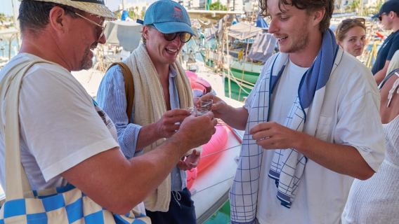 Rethymno Premium Catamaran Cruise: Lunch & Open Bar