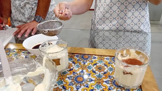 Giardini Naxos, Taormina: Cannoli & Tiramisu Food Class
