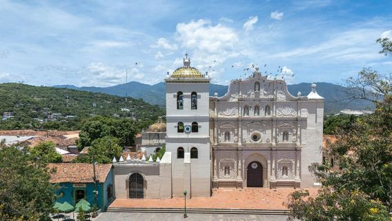 Passeio de Áudio por Comayagua: Patrimônio Colonial