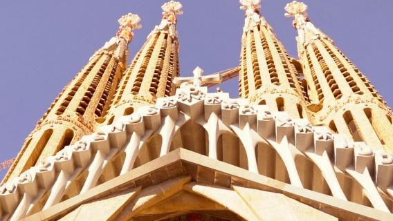 ซากราดา ฟามิเลีย: ตั๋วเข้าชมแบบไม่ต้องต่อคิว + ทัวร์พร้อมไกด์
