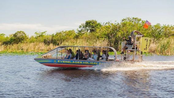 Everglades: Airboat Ride, Wildlife Show & Roundtrip Transport from Miami