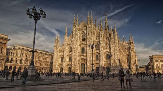 包車環遊米蘭經典：大教堂拱廊聖母堂斯福爾扎城堡斯卡拉公園運河